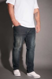 Pánské džíny rovného střihu 81 cm - nadmerná veľkosť - Pánske nohavice | Klasické - Veľkosť 38.