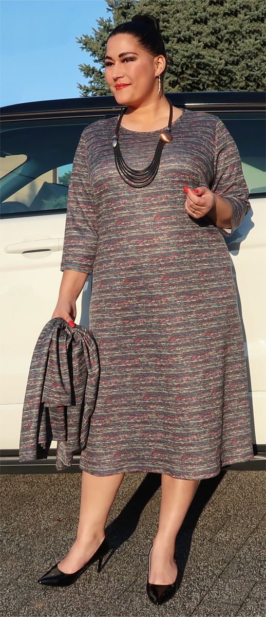 Arina - šaty 110 - 115 cm - nadmerná veľkosť - Šaty | Šaty strihané do "áčka" - číselné veľkosti 42.